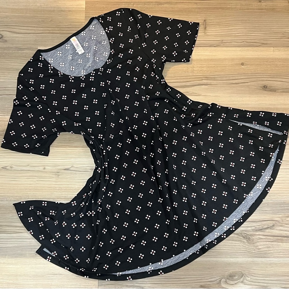 LuLaRoe Perfect Tee Black